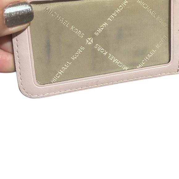 MICHAEL KORS Card Key Holder - Picture 13 of 13